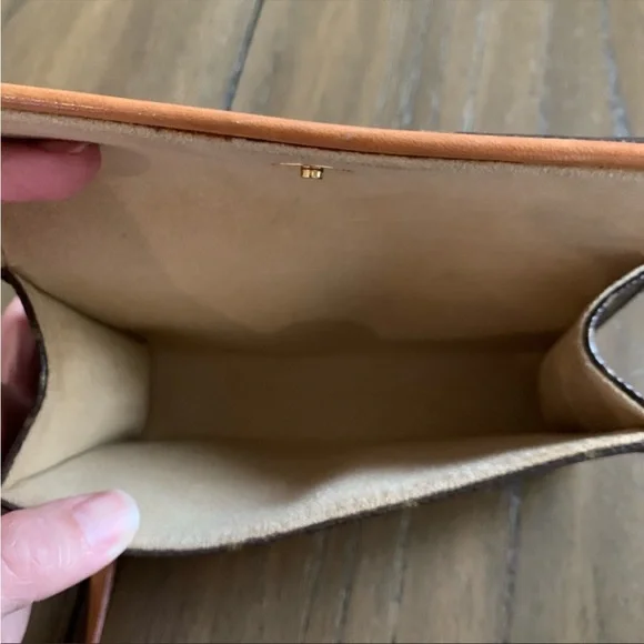 Louis Vuitton Florentine Waist Bag - Picture 5 of 16